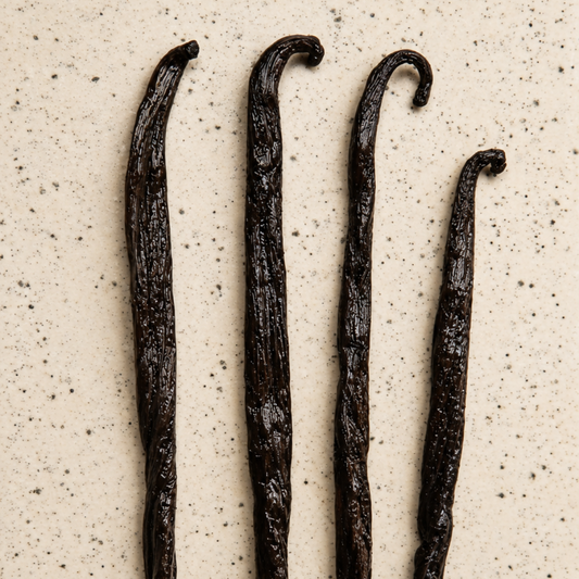 Gousses de vanille Bourbon Madagascar | 11 ou 22 gousses | 1420+ cm au choix | Grade A+ grasse sous vide | Atelier Évin